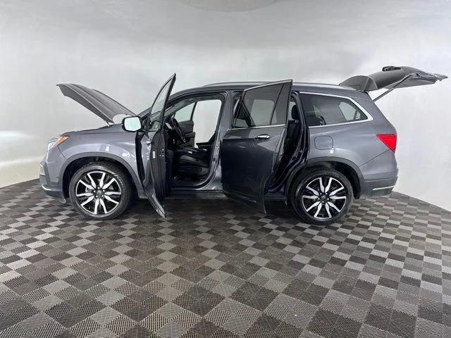 Used 2021 Gray Honda Elite image 12