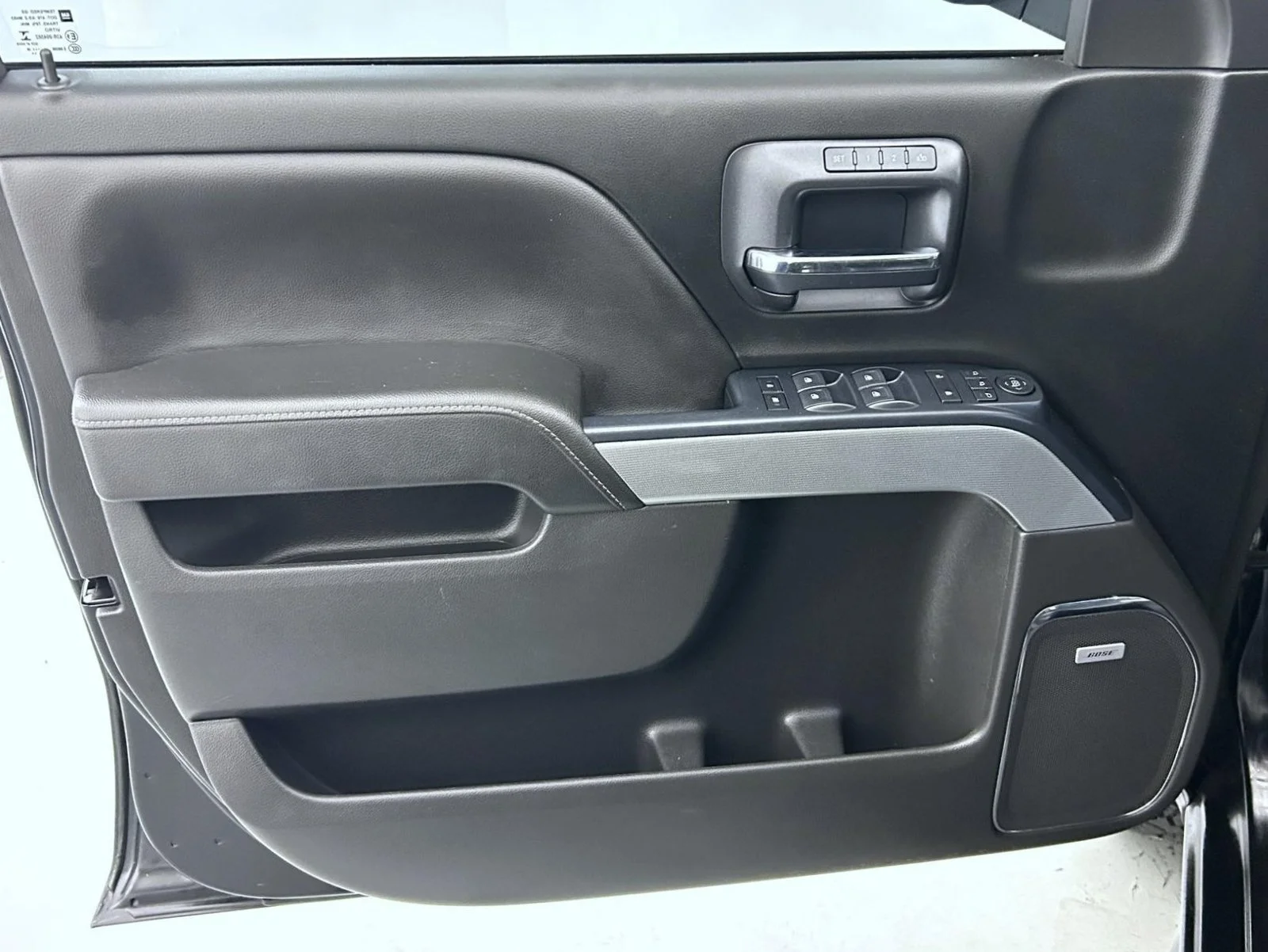 Used 2018 Black Chevrolet LTZ image 9