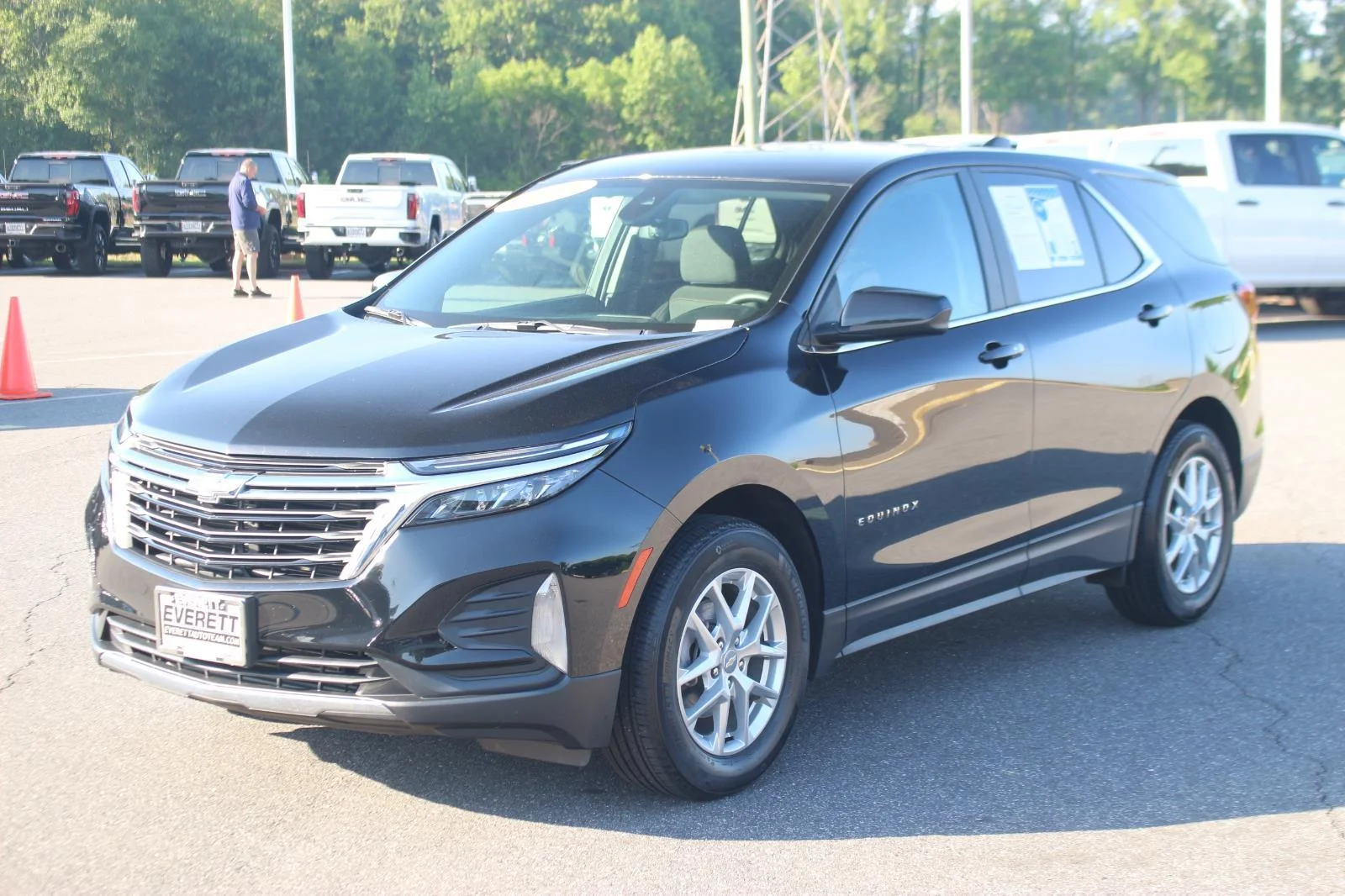 Used 2023 Mosaic Black Metallic Chevrolet LT image 3