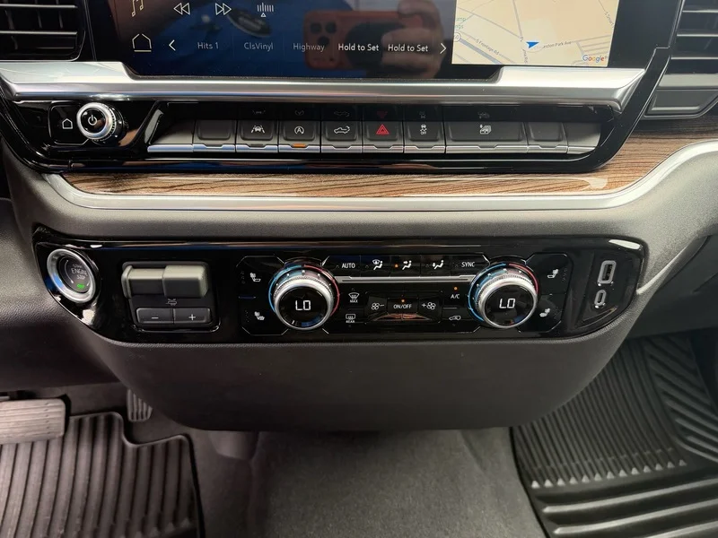 New 2026 Sterling Metallic GMC Elevation image 14