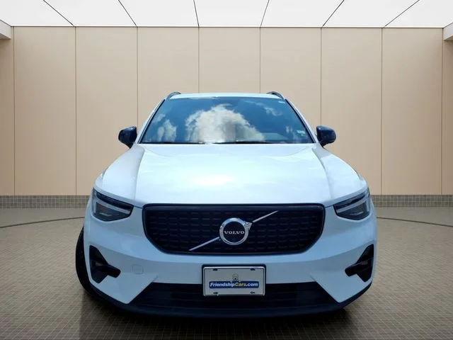 Used 2023 White Volvo Ultimate image 4