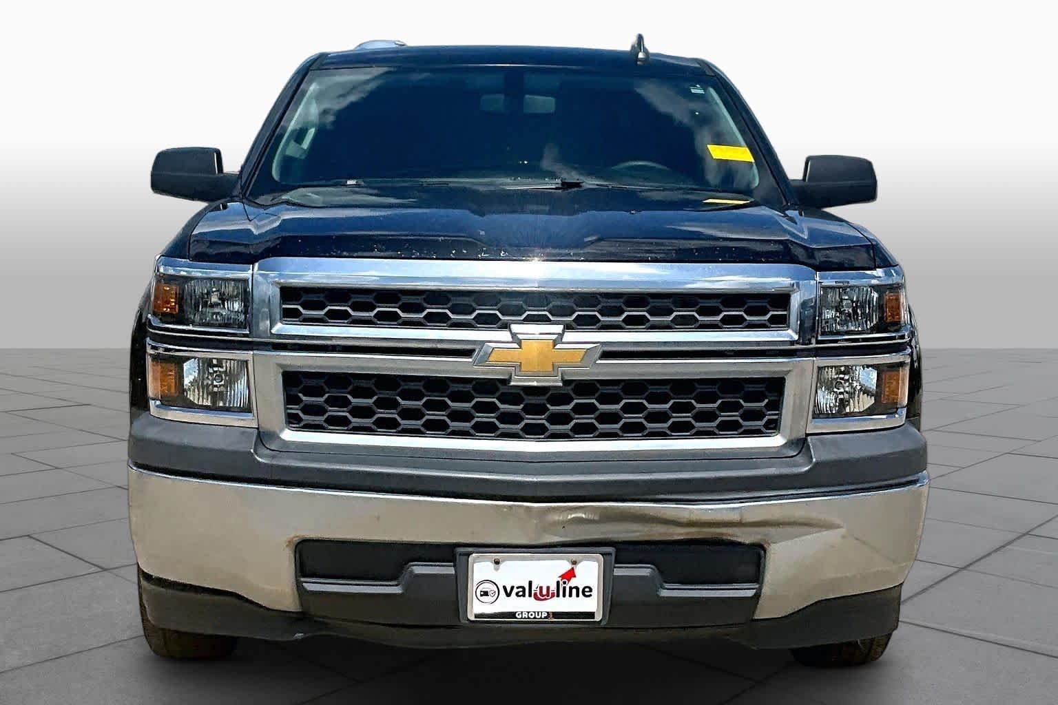 Used 2015 Black Chevrolet LS image 3