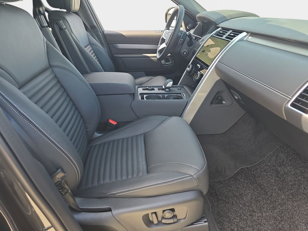 New 2026 Carpathian Grey Land Rover Tempest Edition image 10