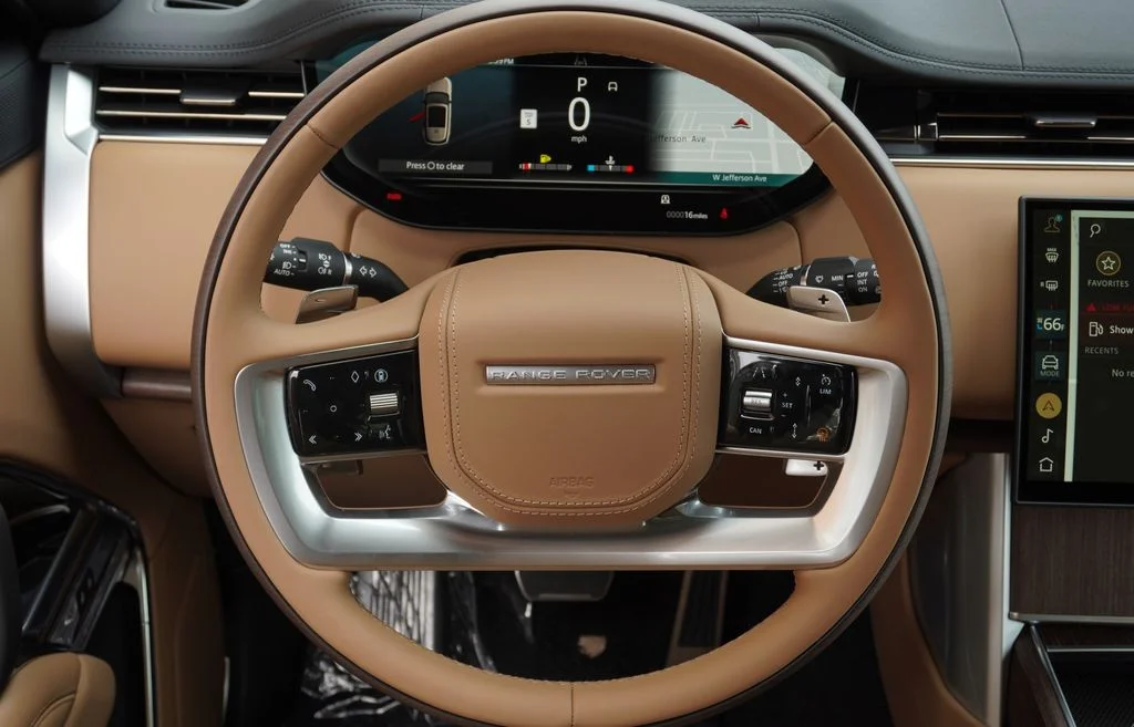 New 2026 Fuji White Land Rover SE image 14