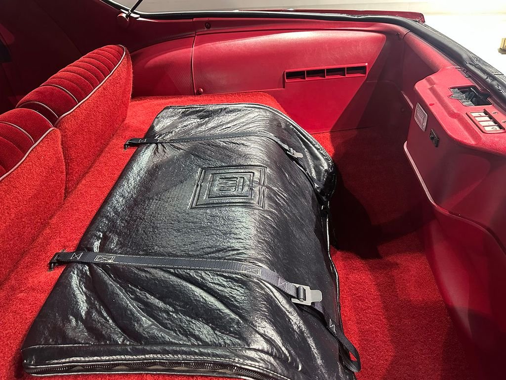 Used 1987 Red Pontiac  image 41