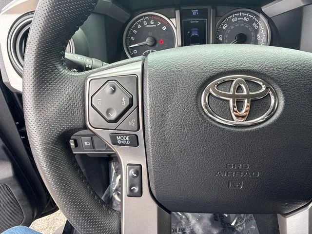 Used 2022 Black Toyota SR5 image 25