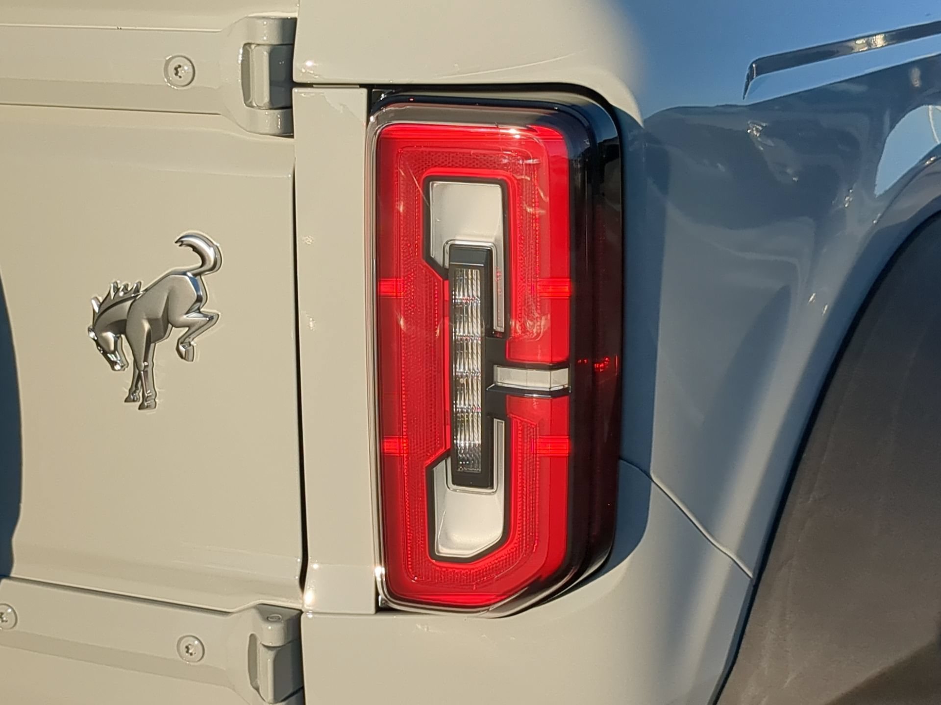 New 2026 Avalanche Gray Ford Badlands® image 42