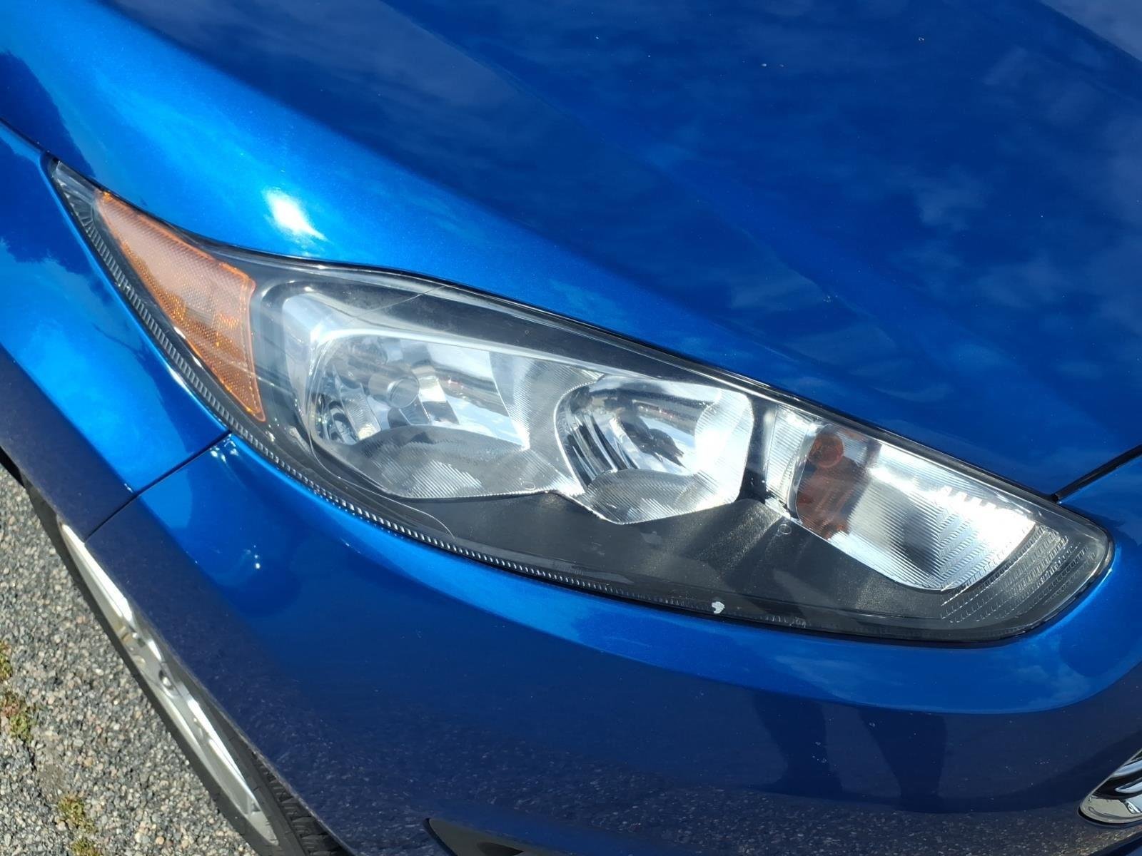 Used 2019 Lightning Blue Ford SE image 13