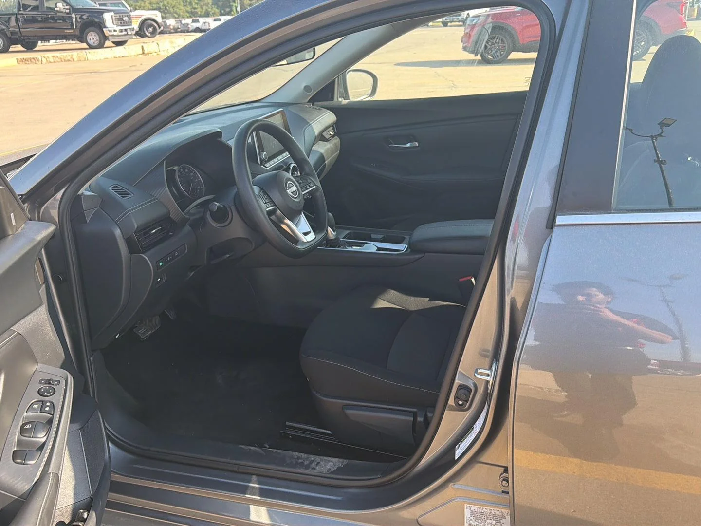 Used 2025 Gun Metallic Nissan SV image 3