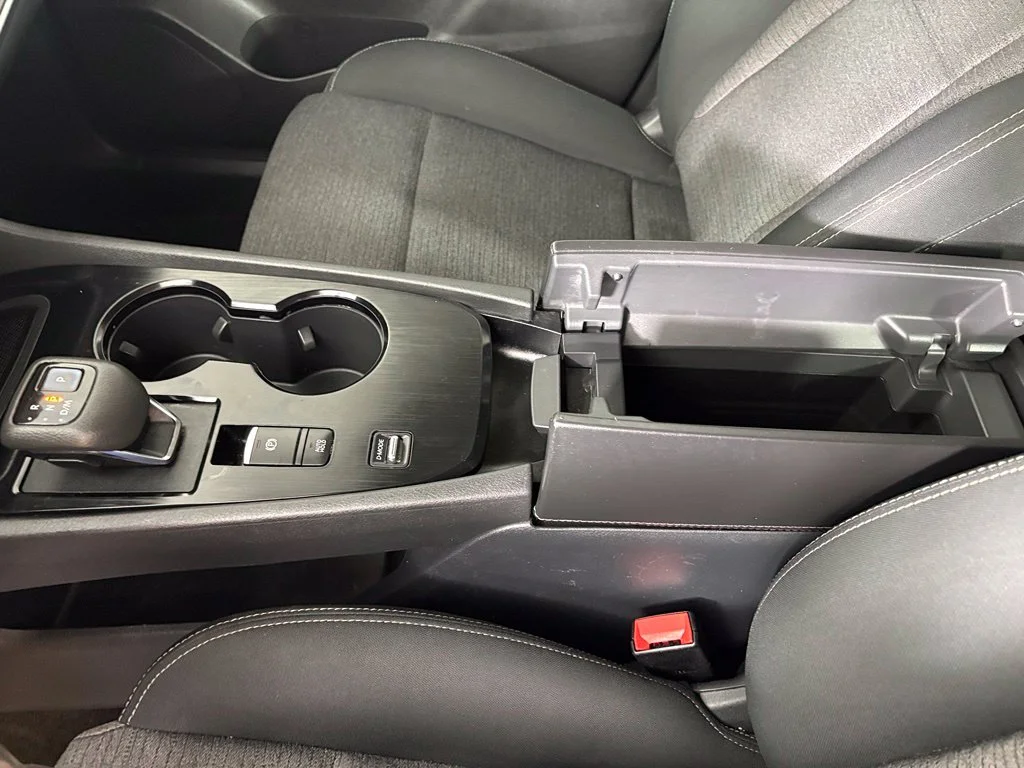 Used 2022 Gray Nissan SV image 30
