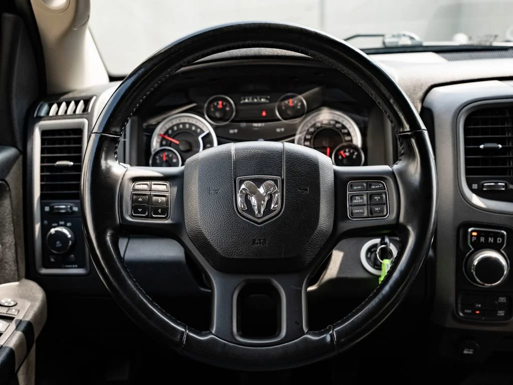 Used 2023 Diamond Black Crystal Pearlcoat Ram Tradesman image 36