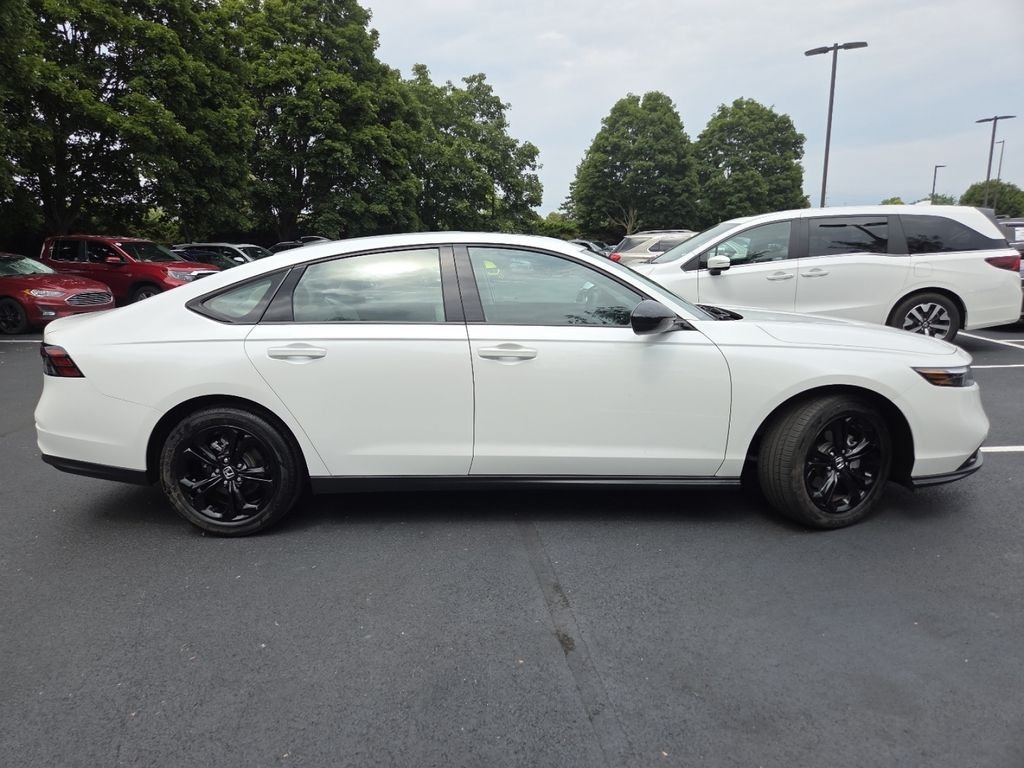 2025 Honda Accord SE - Photo 21