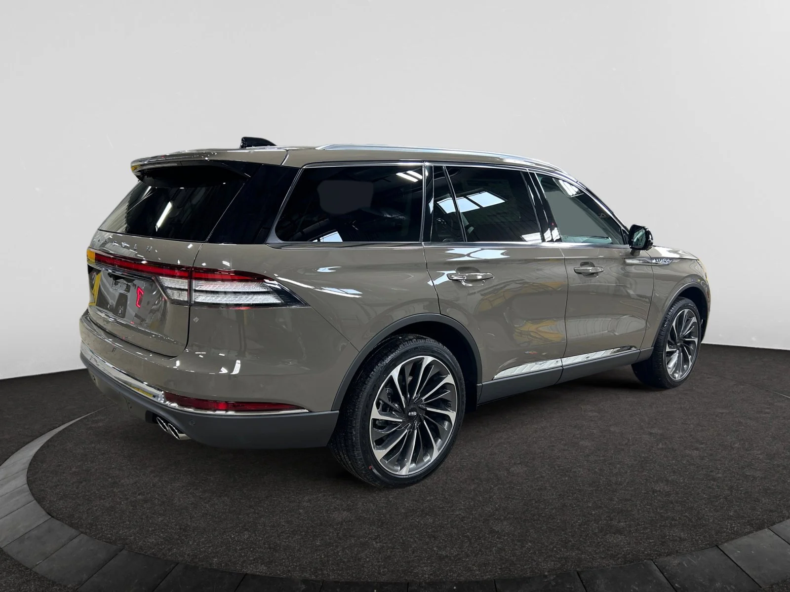New 2026 Harbour Grey Clearcoat Lincoln Reserve image 5