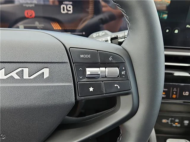 New 2026 Wolf Gray KIA EX Front-Wheel Drive image 18