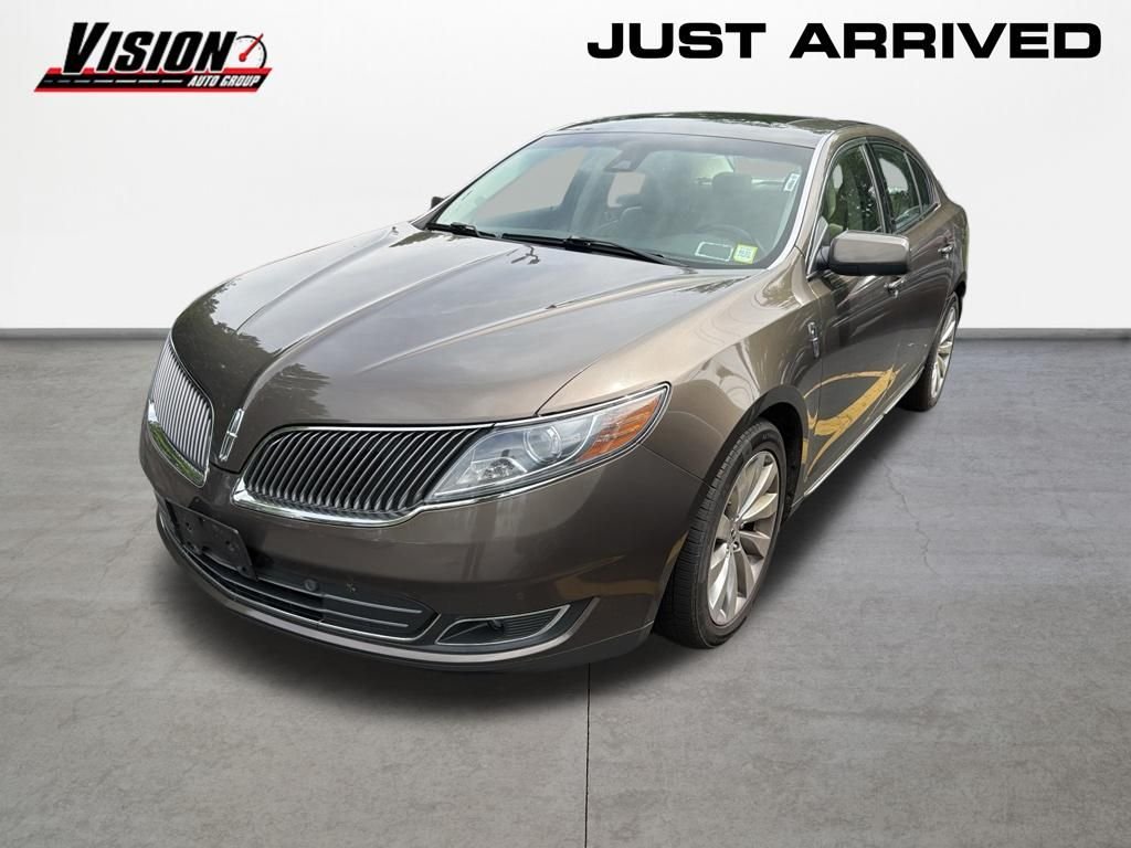 Used 2015 Brown Lincoln Base image 1