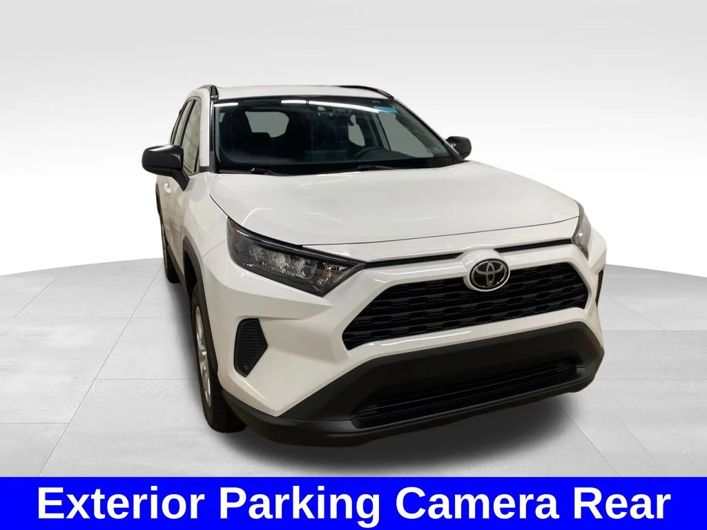 Used 2019 White Toyota LE image 6