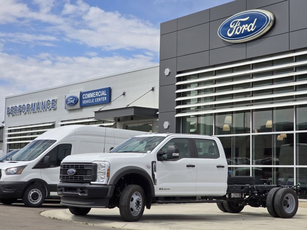 New 2026 Oxford White Ford F-550® XL image 3
