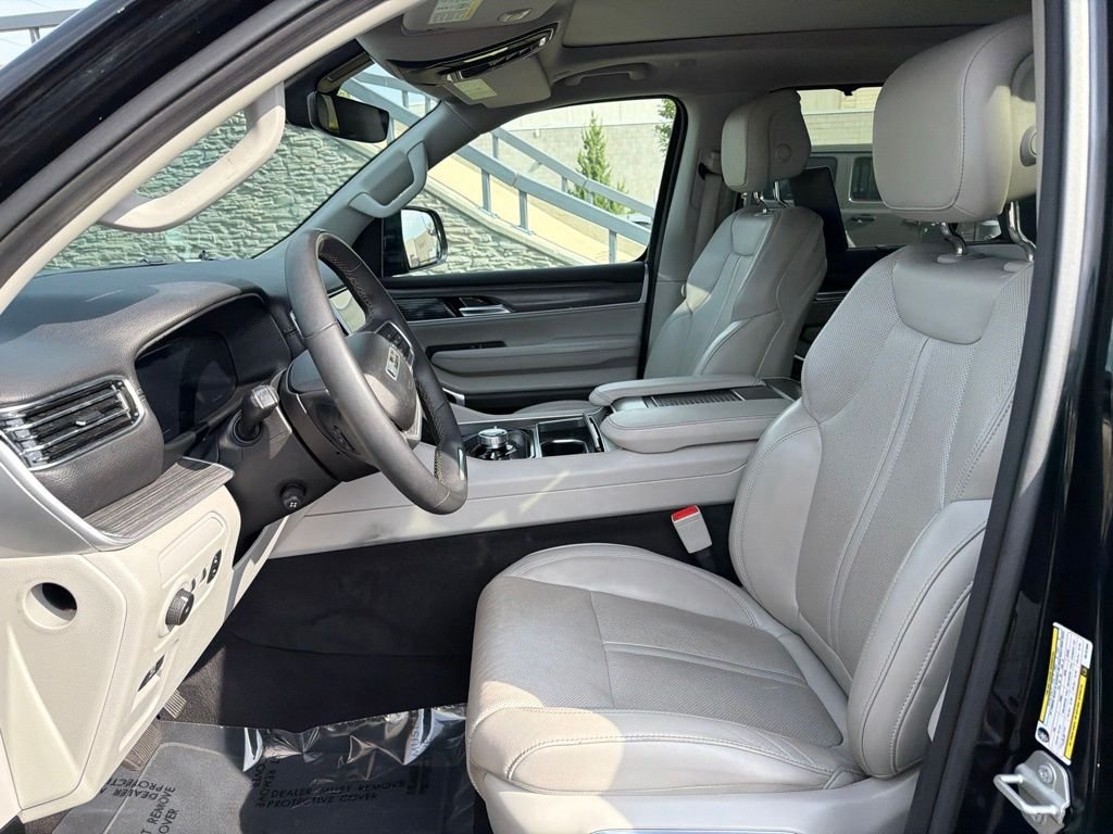 Used 2024 Black Jeep Series III image 10