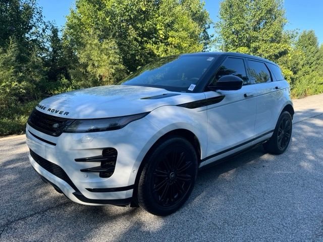 Certified Used 2024 Fuji White Land Rover Dynamic image 1