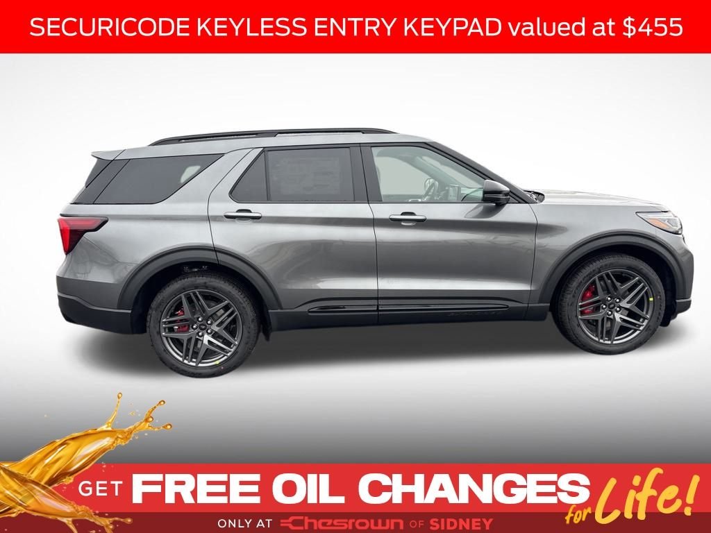 2026 Ford Explorer ST - Photo 8