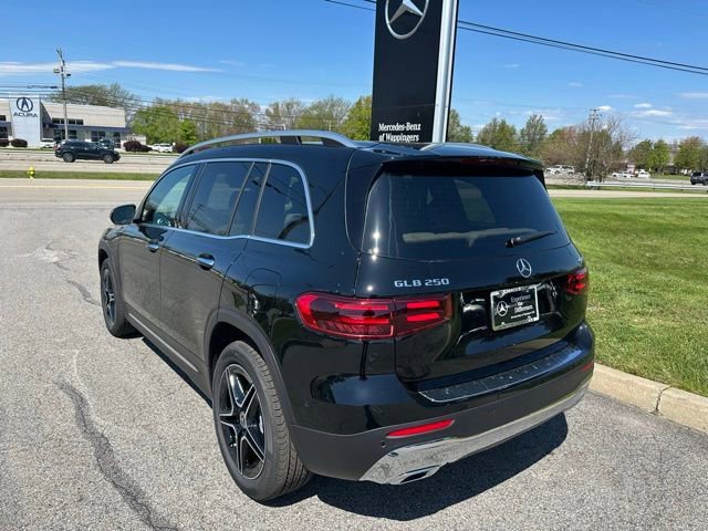 New 2026 Night Black Mercedes-Benz GLB 250 image 46