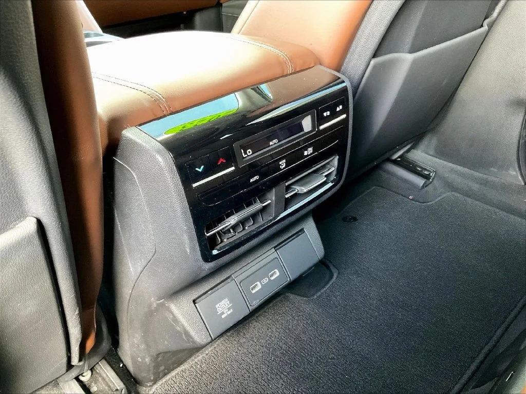 Used 2023 Black Acura Technology image 12