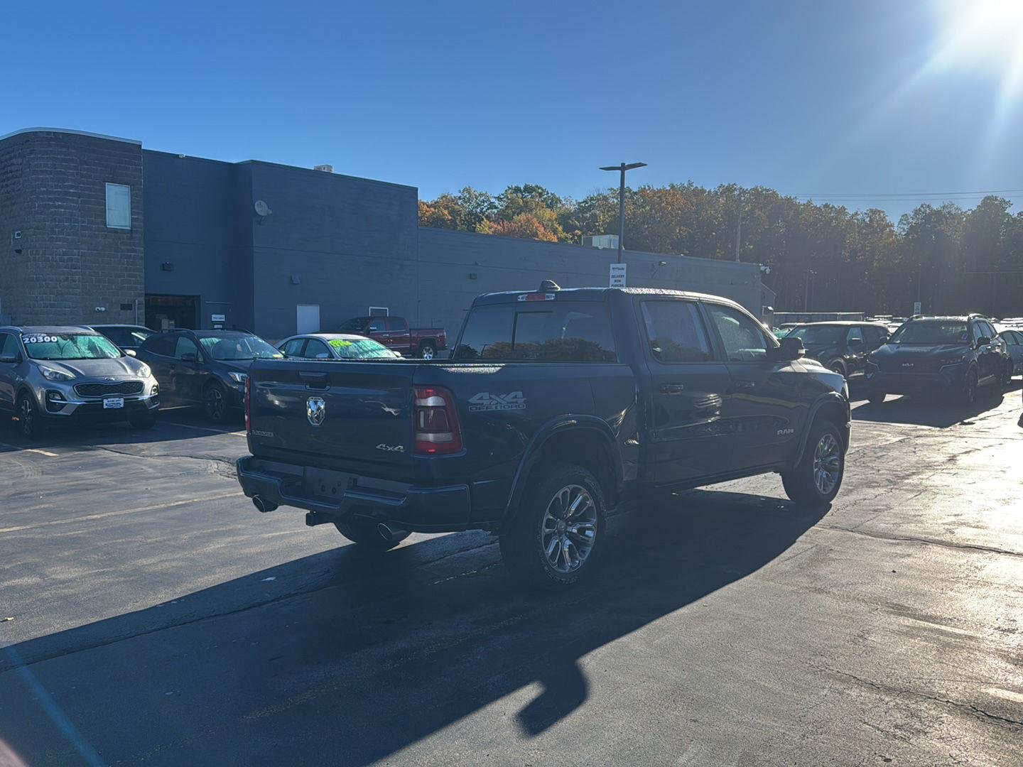 Used 2021 Patriot Blue Pearlcoat Ram Laramie image 9