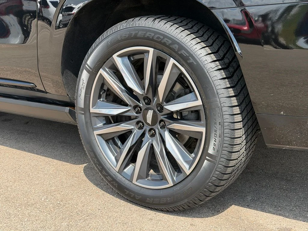 Used 2021 Black Cadillac Sport Platinum image 27