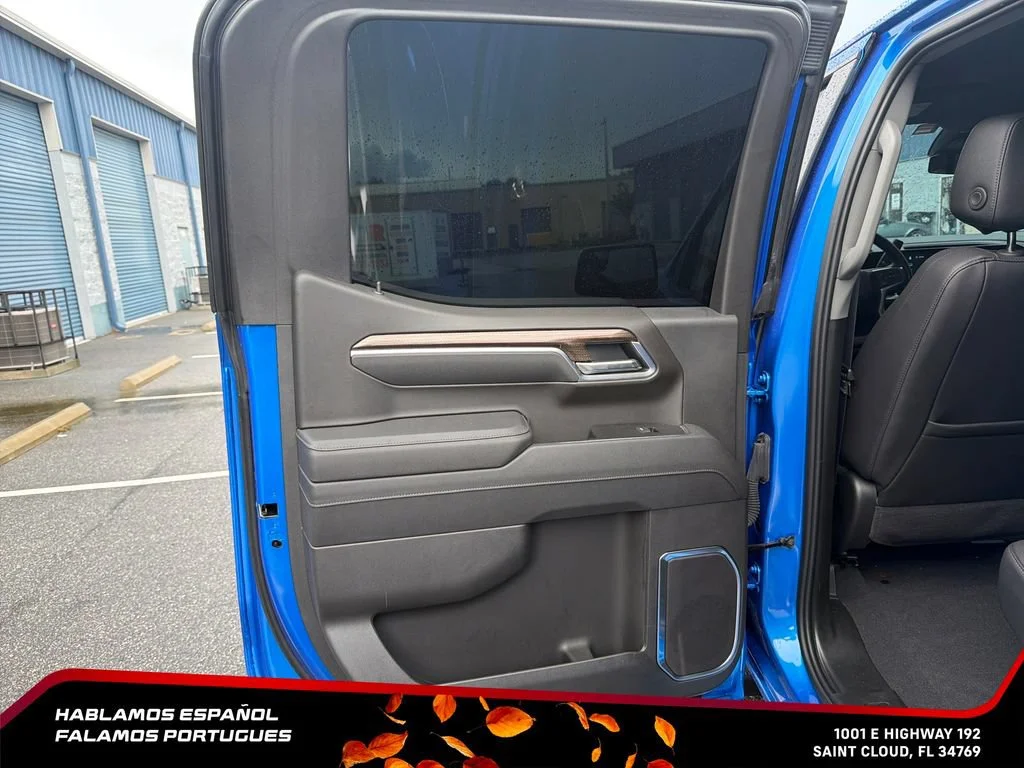 Used 2026 Riptide Blue Metallic Chevrolet LT image 17