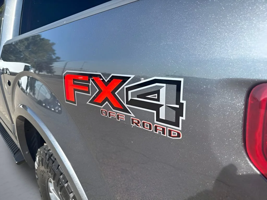 Used 2018 Gray Ford XL image 37