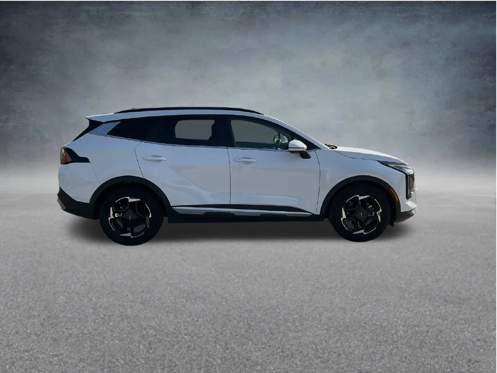 Used 2026 White Kia EX image 8