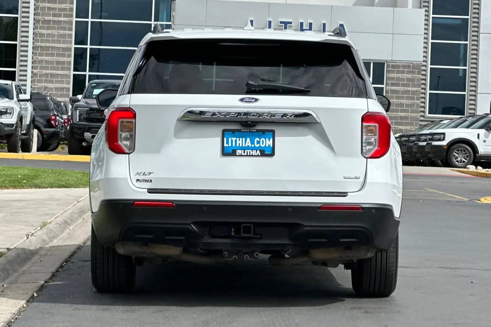 Used 2020 Oxford White Ford XLT image 7
