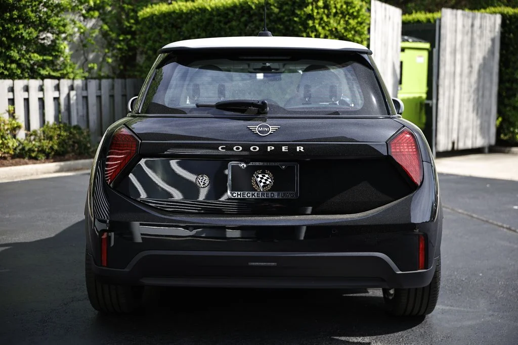 New 2026 Midnight Black MINI Iconic image 10