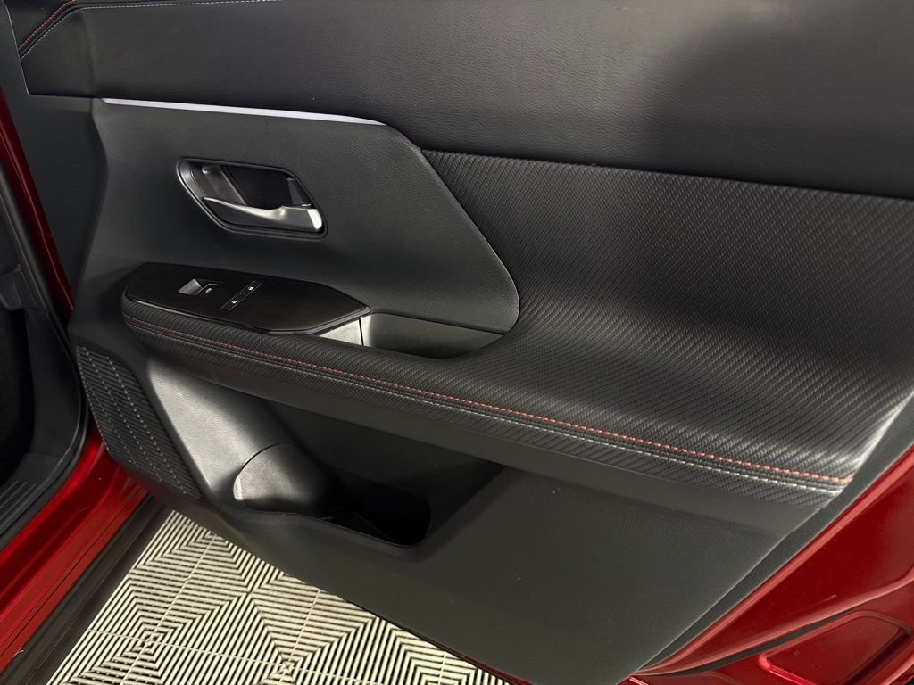 Used 2025 Red Nissan SR image 30