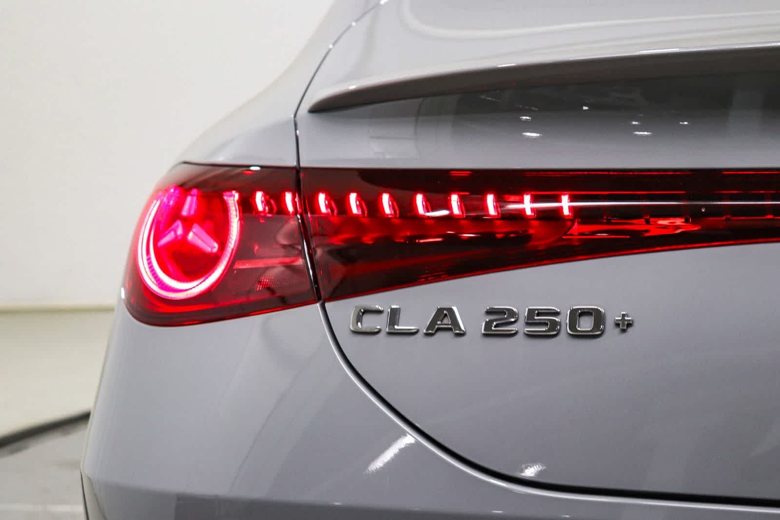 New 2027 MANUFAKTUR Alpine Grey Mercedes-Benz CLA 250+ Electric image 11