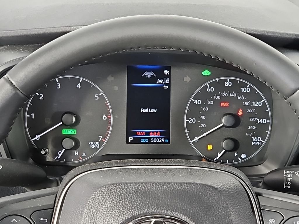 Used 2023  Toyota SE image 27