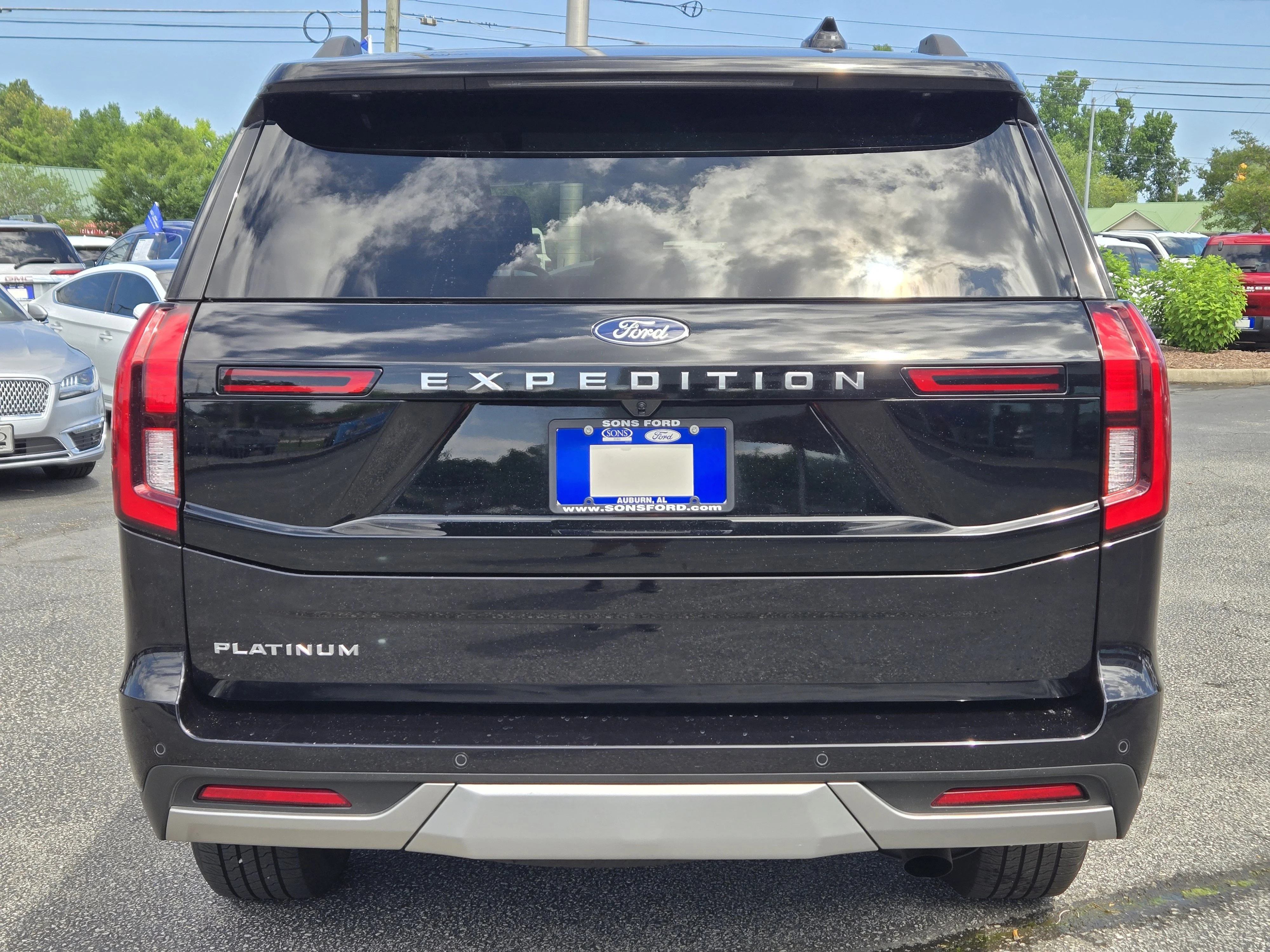 Used 2025 Black Ford Platinum image 9