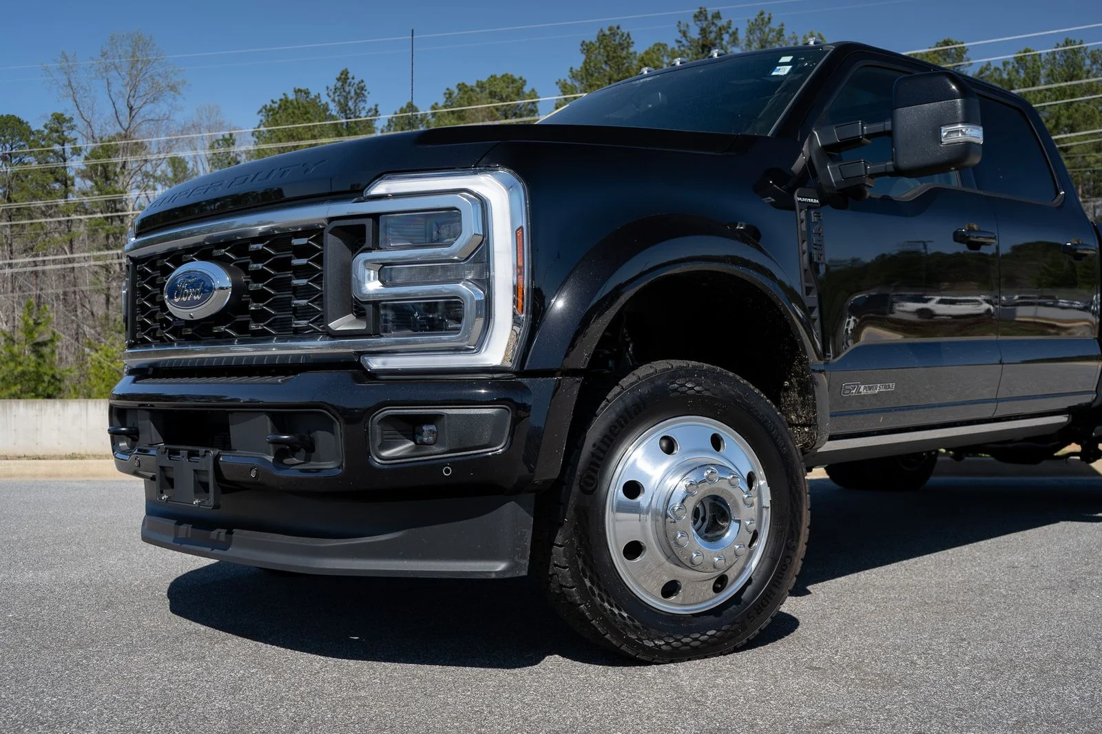 2025 Ford F-450 Super Duty Platinum - Photo 6