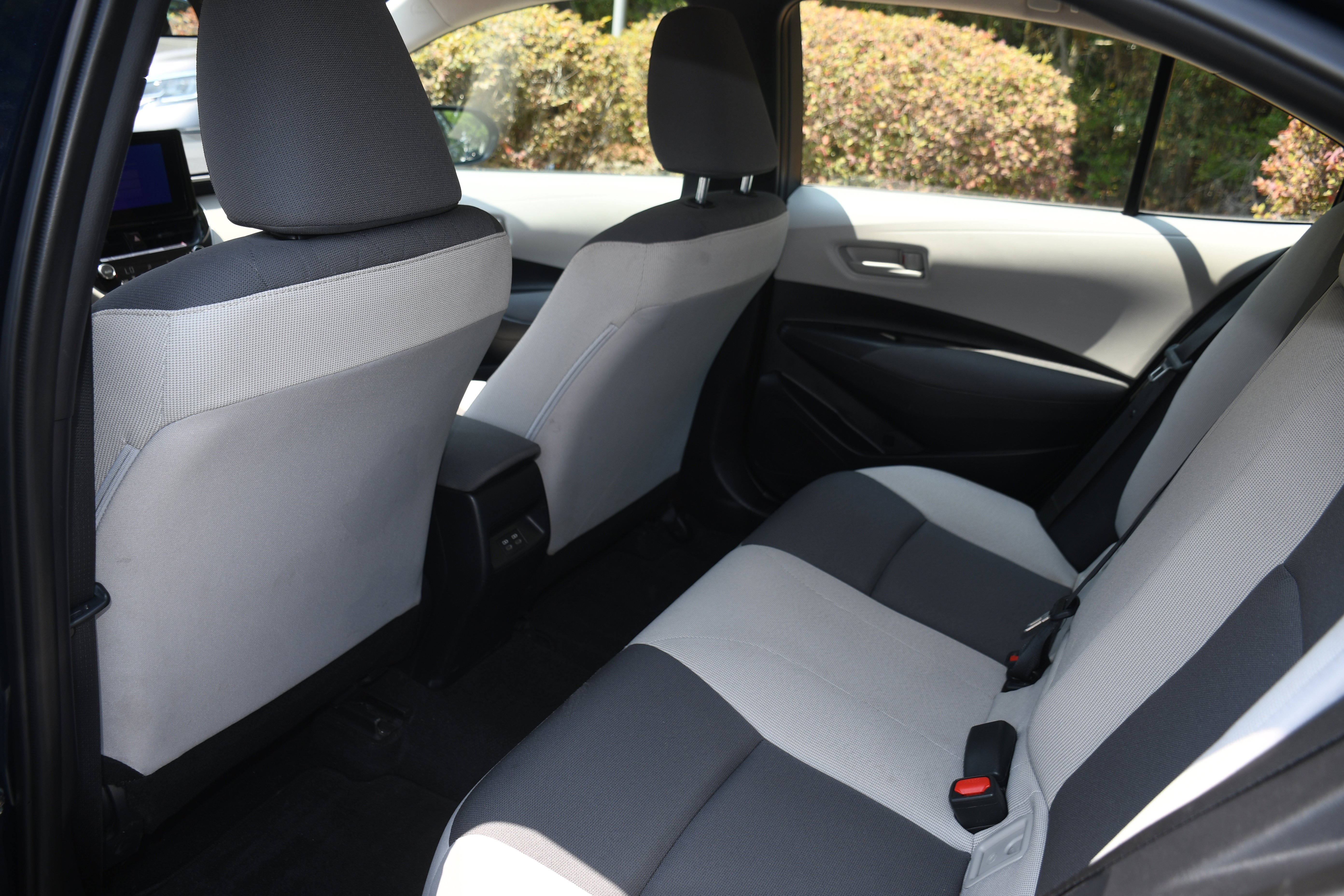 Used 2025  Toyota LE image 14