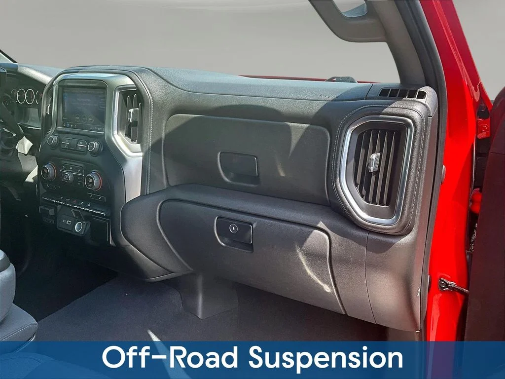 Used 2021 Red Chevrolet RST image 31