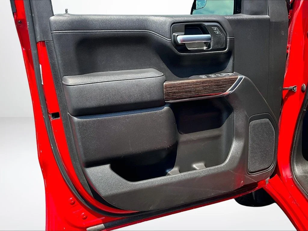 Used 2021 Red GMC Elevation image 22