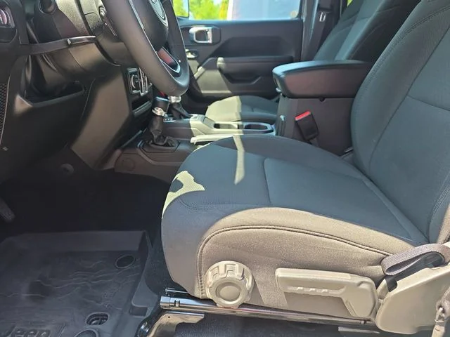 Used 2023 Gray Jeep Sport S image 29