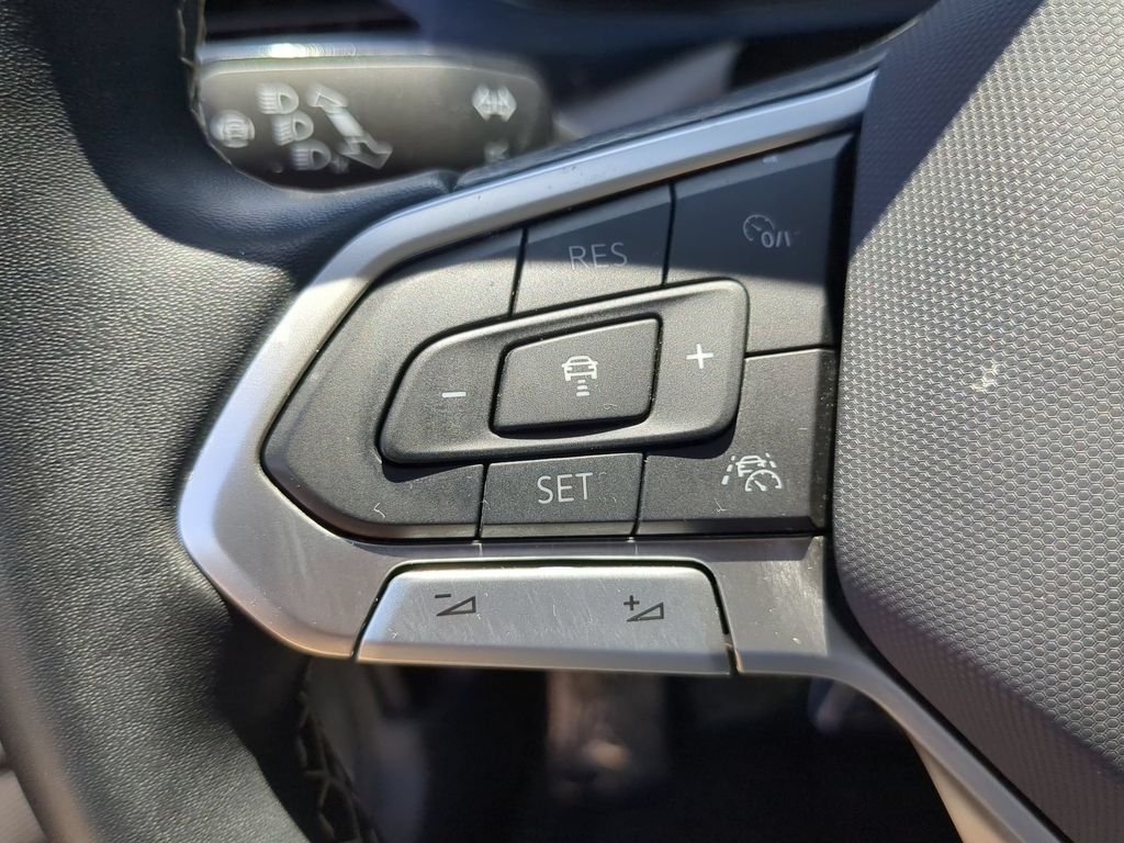 Certified Used 2023 Gray Volkswagen 1.5T SE image 29