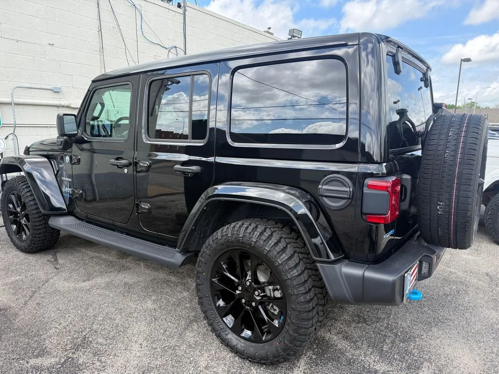 Used 2023 Black Jeep Sahara 4xe image 25