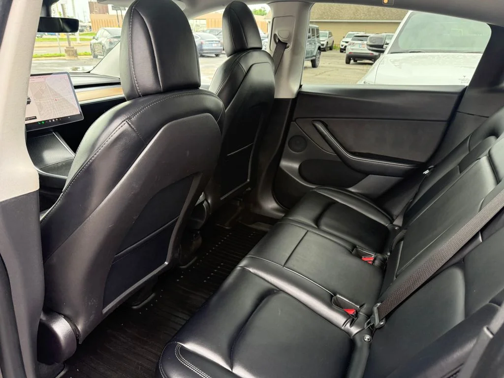 Used 2021 Black Tesla Long Range image 22