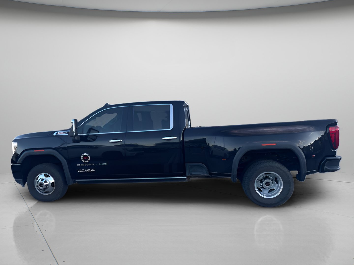 Certified Used 2023 Onyx Black GMC Denali image 12