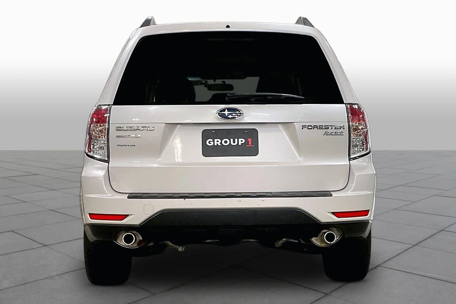 Used 2010 Satin White Pearl Subaru 2.5X Limited image 4