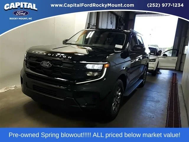 Used 2025 Black Ford Active image 1