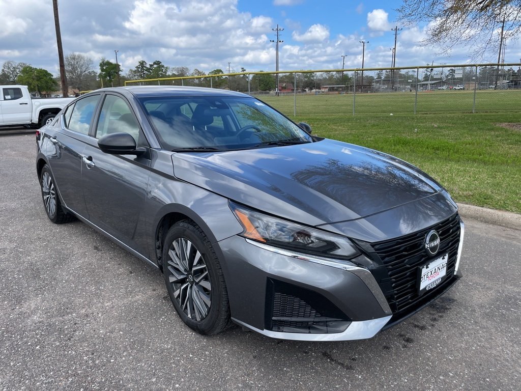 2024 Nissan Altima SV