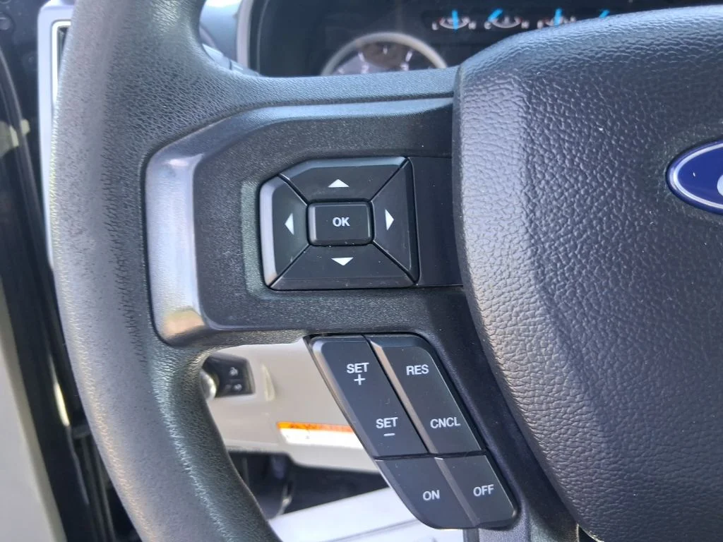 Used 2021 Black Ford XLT image 19